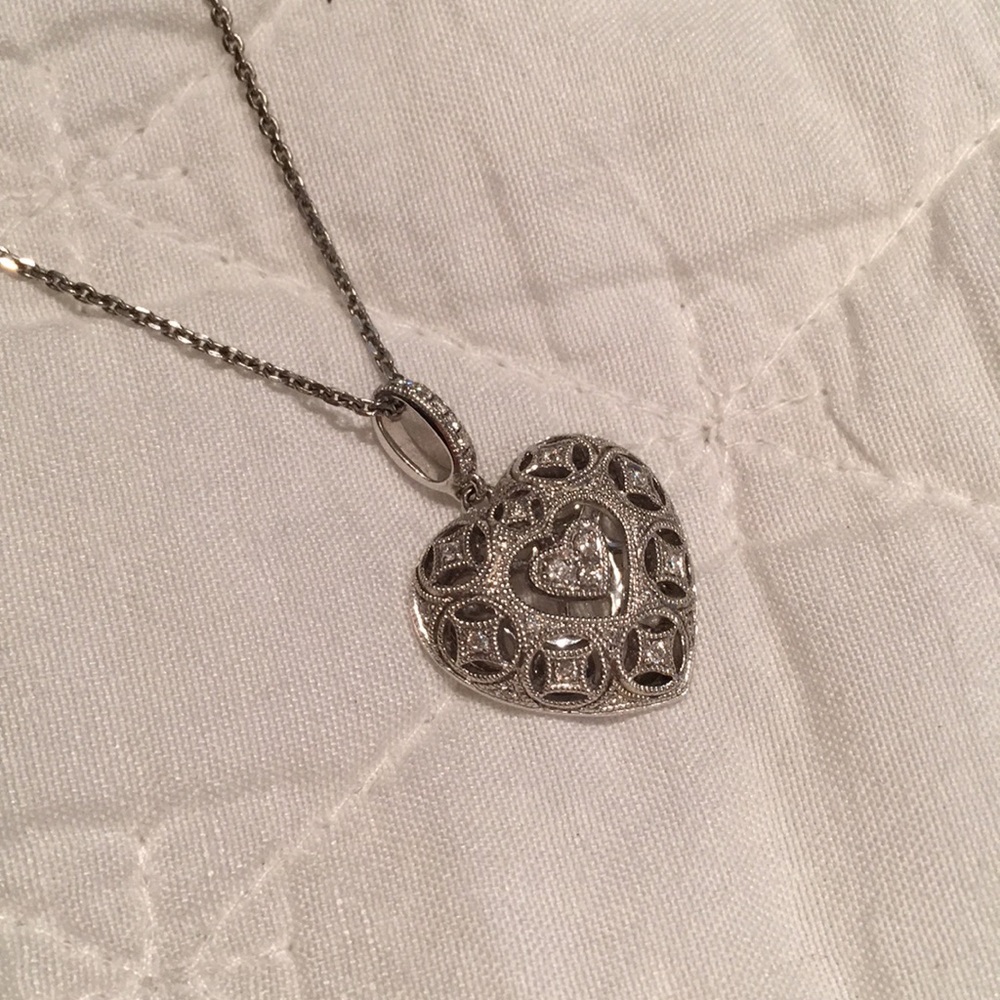 Neil Lane heart necklace